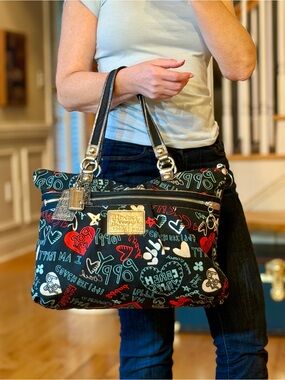 Coach Streetwear 2010s Poppy Graffiti Glam Tote Rare All 3 Tags